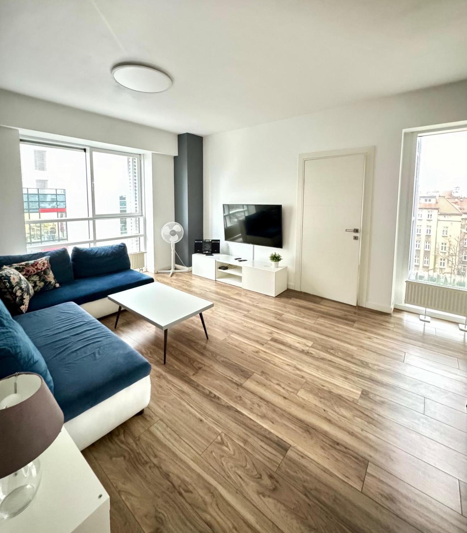 Apartamenty Towarowa Poznan Exterior photo
